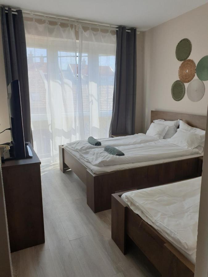 Chill House Apartman Eger Bagian luar foto